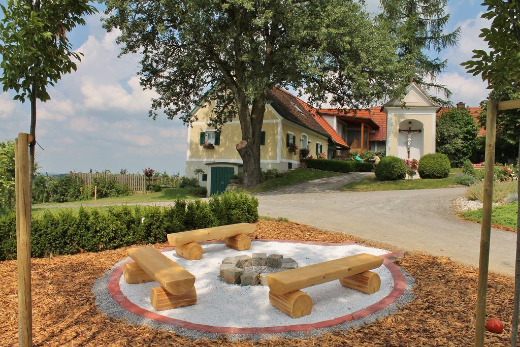 Farm stay Obst & Gastehof Brandl