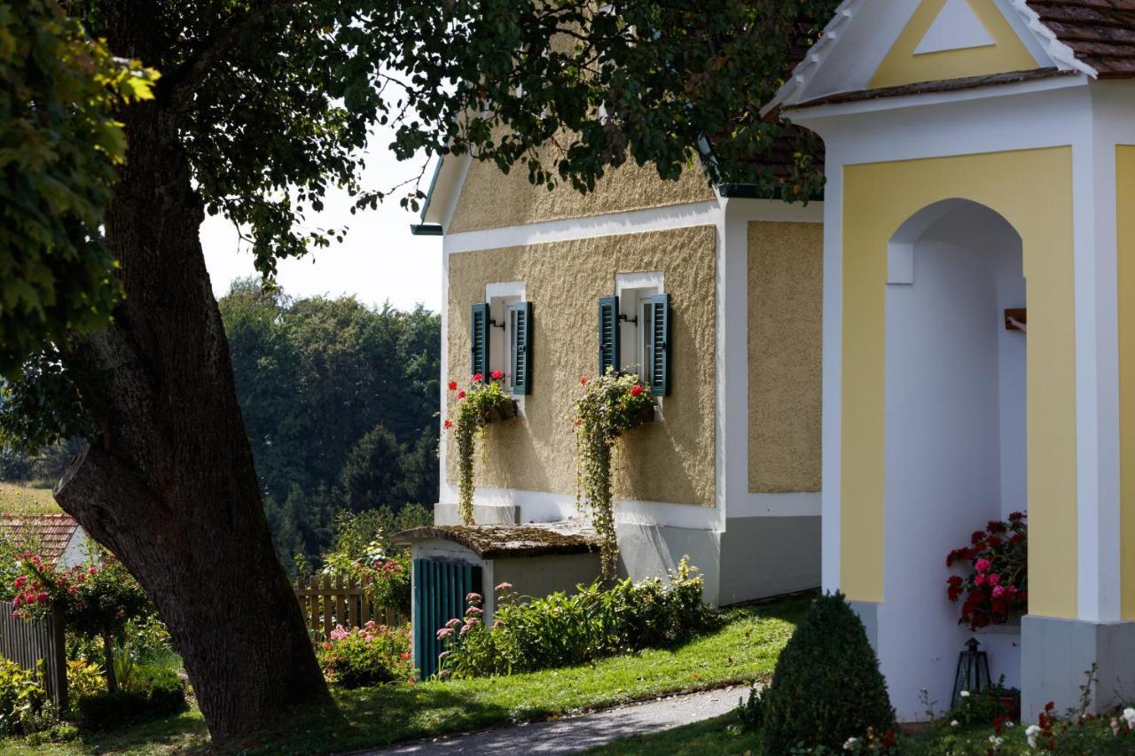 Obst & Gastehof Brandl Farm stay Hartmannsdorf